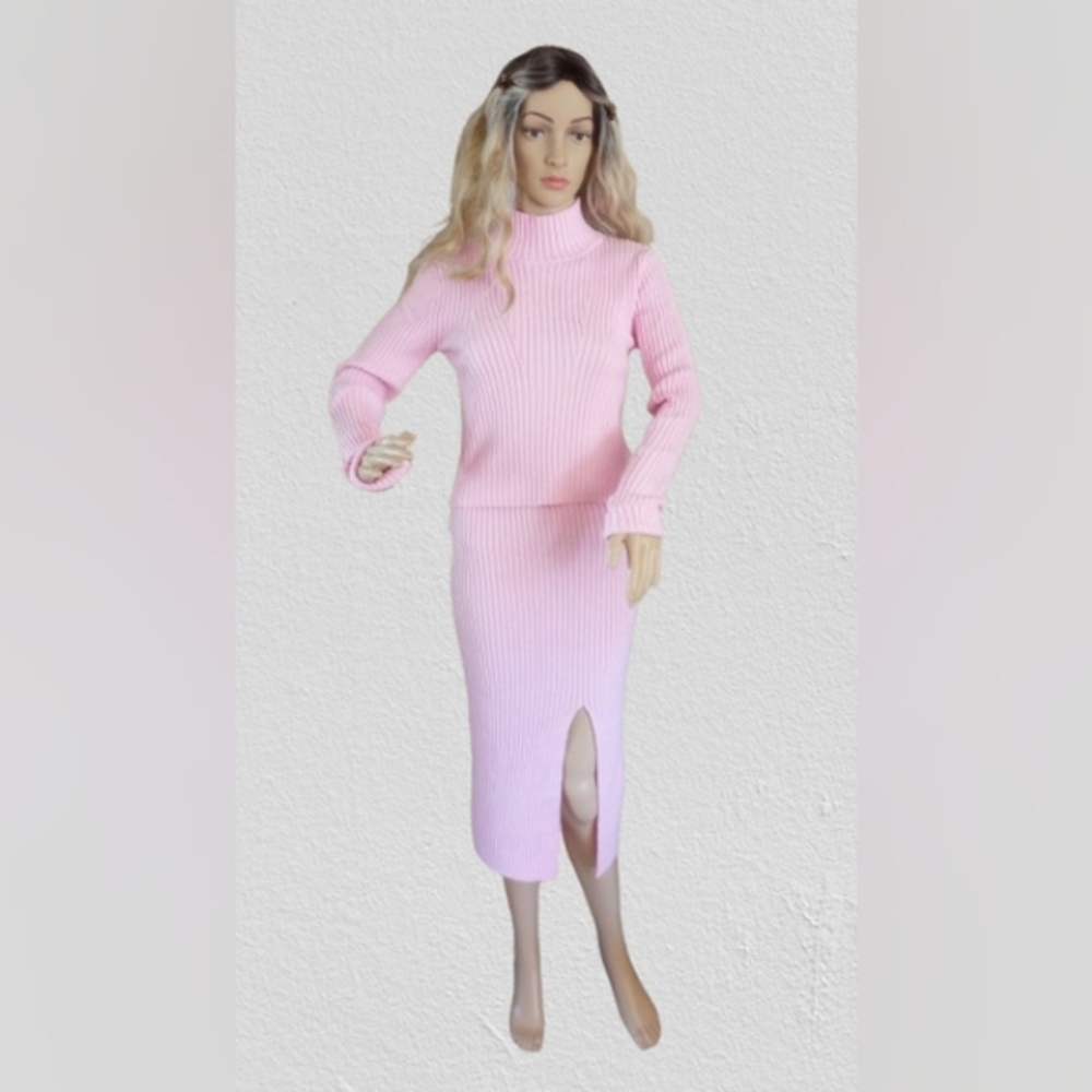 NWT Happily Grey women's pink sweater skirt set, small